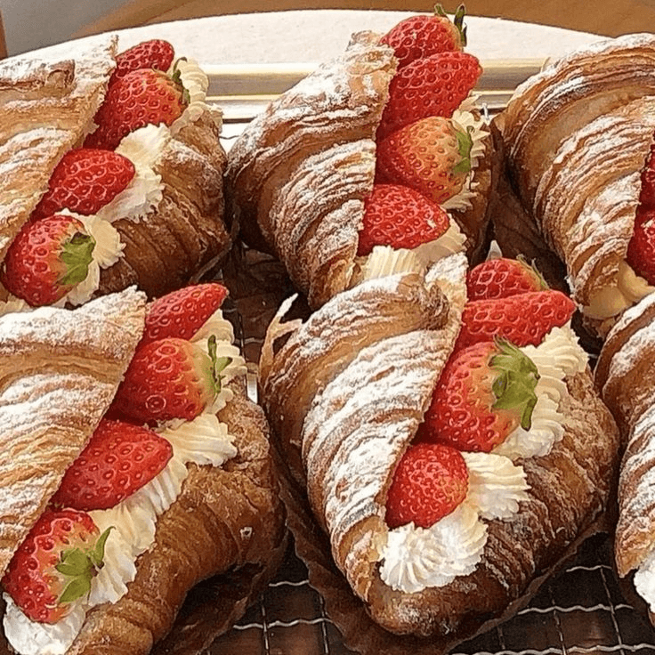 Croissants with Strawberry