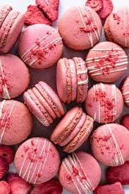 Strawberry Macaroon